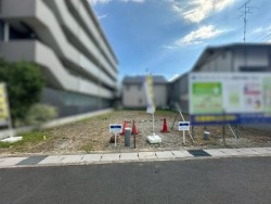 阪急長岡天神駅徒歩約7分♪
車通りの少ない閑静な住宅街です！
