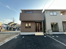 阪急西向日駅徒歩圏内！
最新設備充実です♪各居室に収納スペースあり！
テレワークルーム付きで落ち着いた空間を確保♪