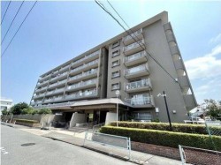 リノベーション令和8年3月中旬完了予定！
JR・阪急2WAYアクセス可能！徒歩圏内です♪
南向きのため日当たり良好♪