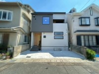  前道幅員6m公道！間口7.15m！
認定長期優良住宅！
JR京都線「長岡京」駅徒歩13分！