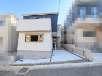  阪急・JR2沿線利用可能！
小学校まで徒歩11分！
家族が自然と集まるオープンキッチン♪