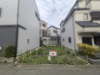  建築条件なし！お好きな工務店で建築可能！
桂徳小学校まで徒歩6分！
生活施設が充実しております♪
