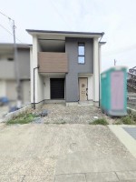  駐車2台可能！
松尾小学校まで徒歩3分！
南向き！日当たり良好◎