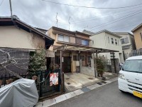 屋根付き駐車場あり★
嬉しい追い炊き機能付バスです★