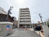 両駅使用可能の好立地★
エレベーター付きマンションです★