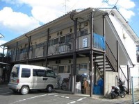 敷金礼金なし!トイレバス別!
敷地内に駐車場もございます★