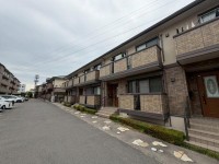 Ｈ21年2月完成★追い炊き機能付バス★
駅徒歩圏内の1LDKです★