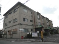 スーパーまで徒歩2分★
オール洋室のお部屋です★