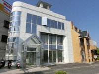 事務所・塾などに最適★
外環通りに面す★四階建ての三階★