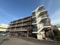 更新料なし★両駅アクセス可★ 
スーパーもすぐで生活便利な立地です★