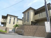 駅より徒歩3分★
静かな住環境に立地★対面キッチン★