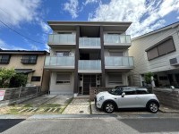 2014年完成の築浅1LDK出ました★
全部屋角部屋です！