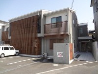 2016年完成の築浅★
オートロック・防犯カメラ付★