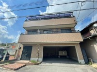 オートロック付きで安心です★
住宅街に立地しており夜は静かですよ★