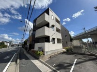 2017年完成の築浅物件★
敷金ナシ★駅まで徒歩4分です★