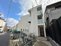 駅から9分の築浅1K★
オートロック・セコム完備で安心★