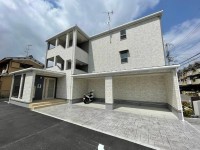 2021年3月完成の築浅物件★
ネット無料★バス停まで徒歩7分です★