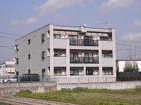 スーパーまで徒歩6分★人気の角部屋★
更新料なしです★