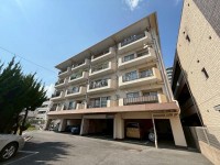 南ベランダ★駅近く便利★
お手頃家賃1LDK!★