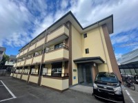 オートロック・浴室乾燥機付きの築浅★
駅まで徒歩1分です★