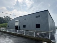  広々と約400坪★大型収納庫★
倉庫利用にいかがですか★