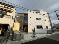  2026年1月入居開始の新築1LDKです。
嬉しいオートロック・宅配BOX付き★