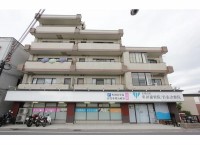  和室付きで和モダンなお部屋です。
嬉しい敷金礼金なし★