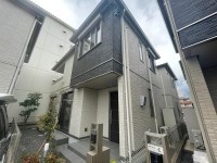  2018年12月完成の築浅戸建賃貸★
車2台駐車ＯＫ★南向きです★