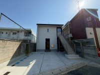 西向日駅まで徒歩3分の新築物件★
嬉しいインターネット無料です!