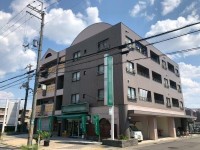  大通りに面した1階店舗です★
スケルトン賃貸借★